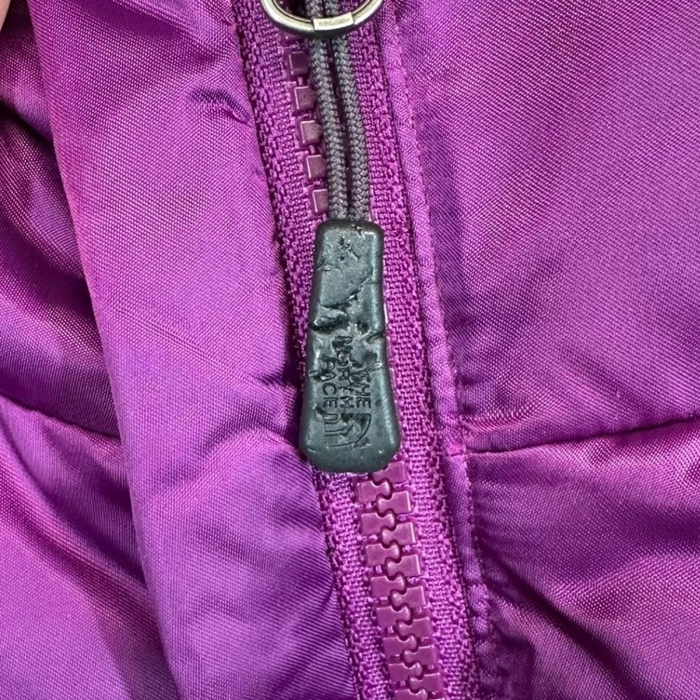 The North Face Vest Womens S Purple 550 Down Quilted Puffer Sleeveless Jacket - Picture 9 of 11